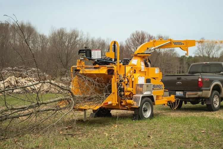Bandit 15XP Hand-Fed Chipper