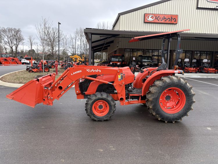 Kubota MX5400DT Tractor