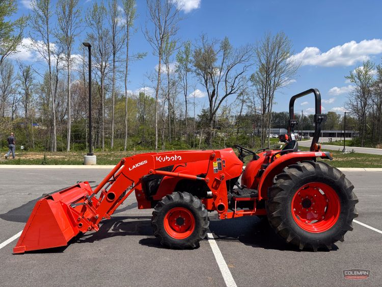 Kubota MX5400DT Tractor