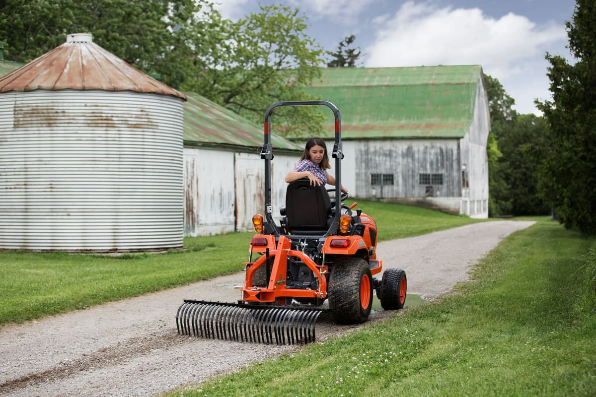 LR05 SERIES LANDSCAPE RAKES