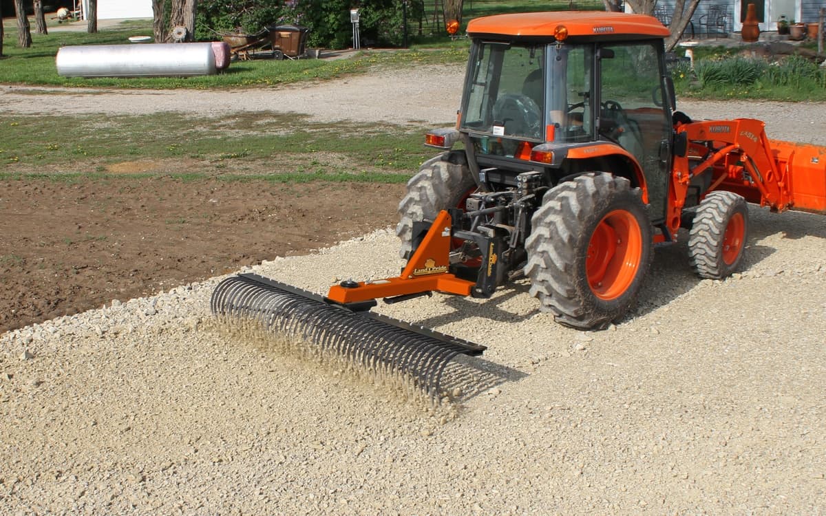 LR16 SERIES LANDSCAPE RAKES