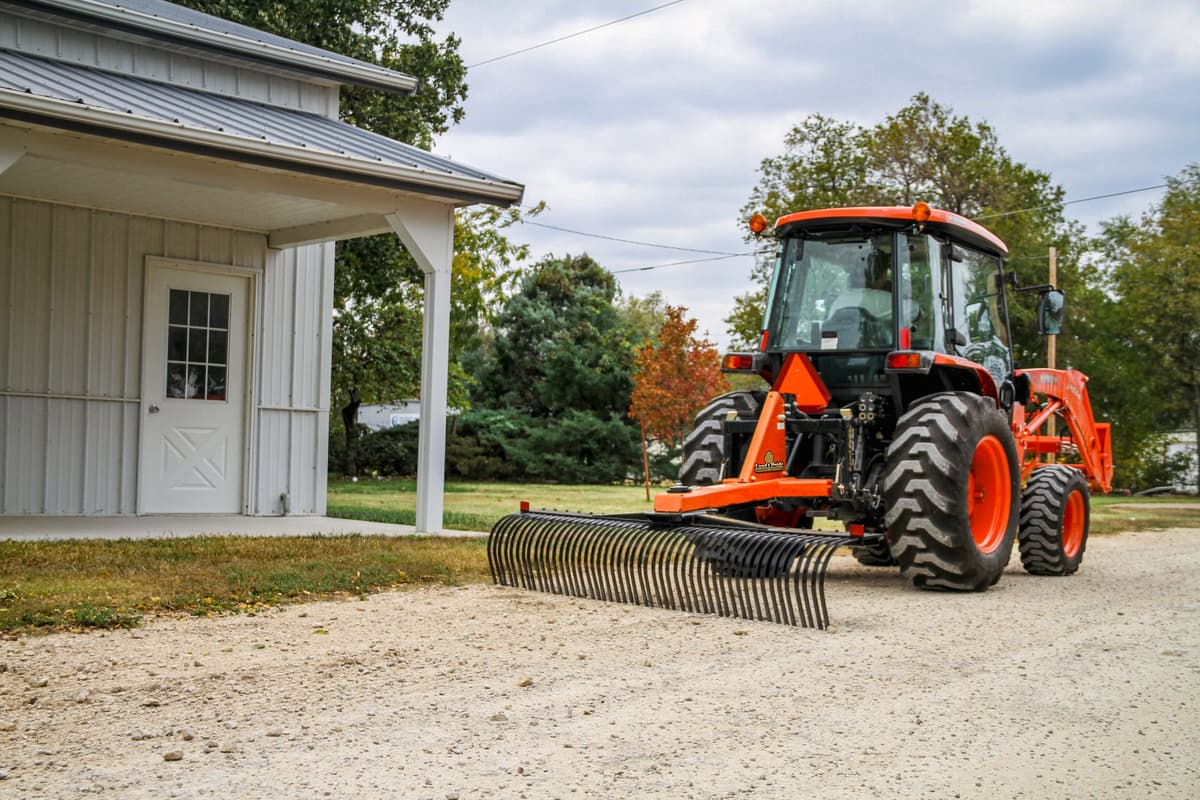 LR26 SERIES LANDSCAPE RAKES