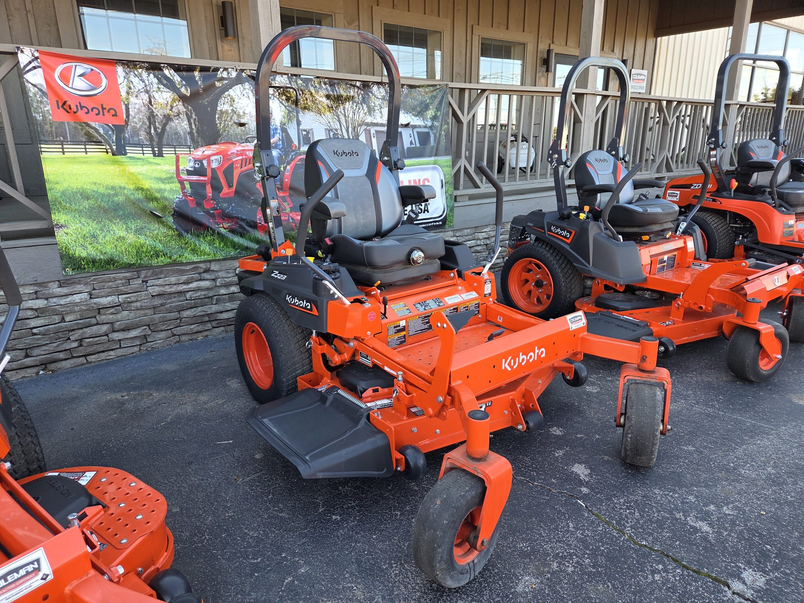 Spring Blowout Sale | Kubota Z724XKWNC-54 - Coleman Tractor